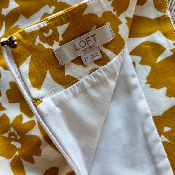 Loft Pencil Skirt - Picture 3 of 3